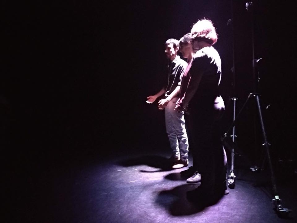 Los héroes de verdad no tienen público